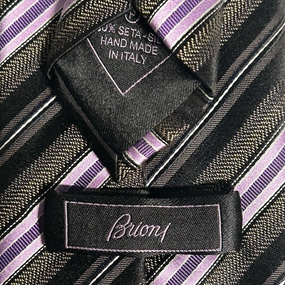 Brioni Seta Silk Purple Handmade Tie - Picture 2 of 3